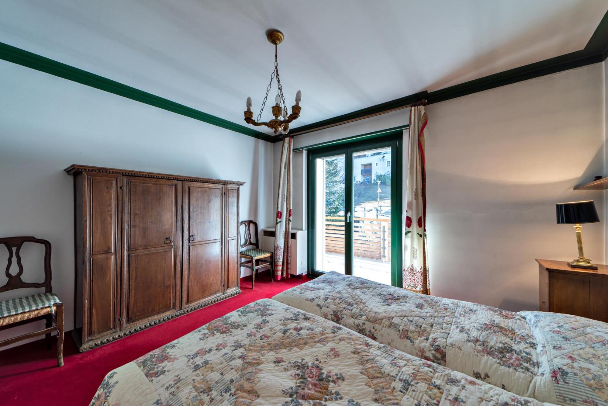 Chesa Cuntainta - St. Moritz Apartment Room photo
